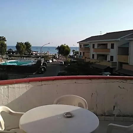 In * Mandatoriccio Marina